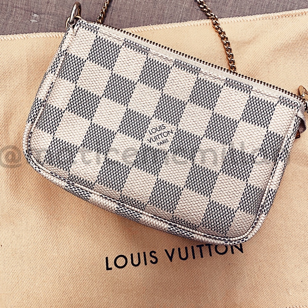 Louis Vuitton Mini Pouchette